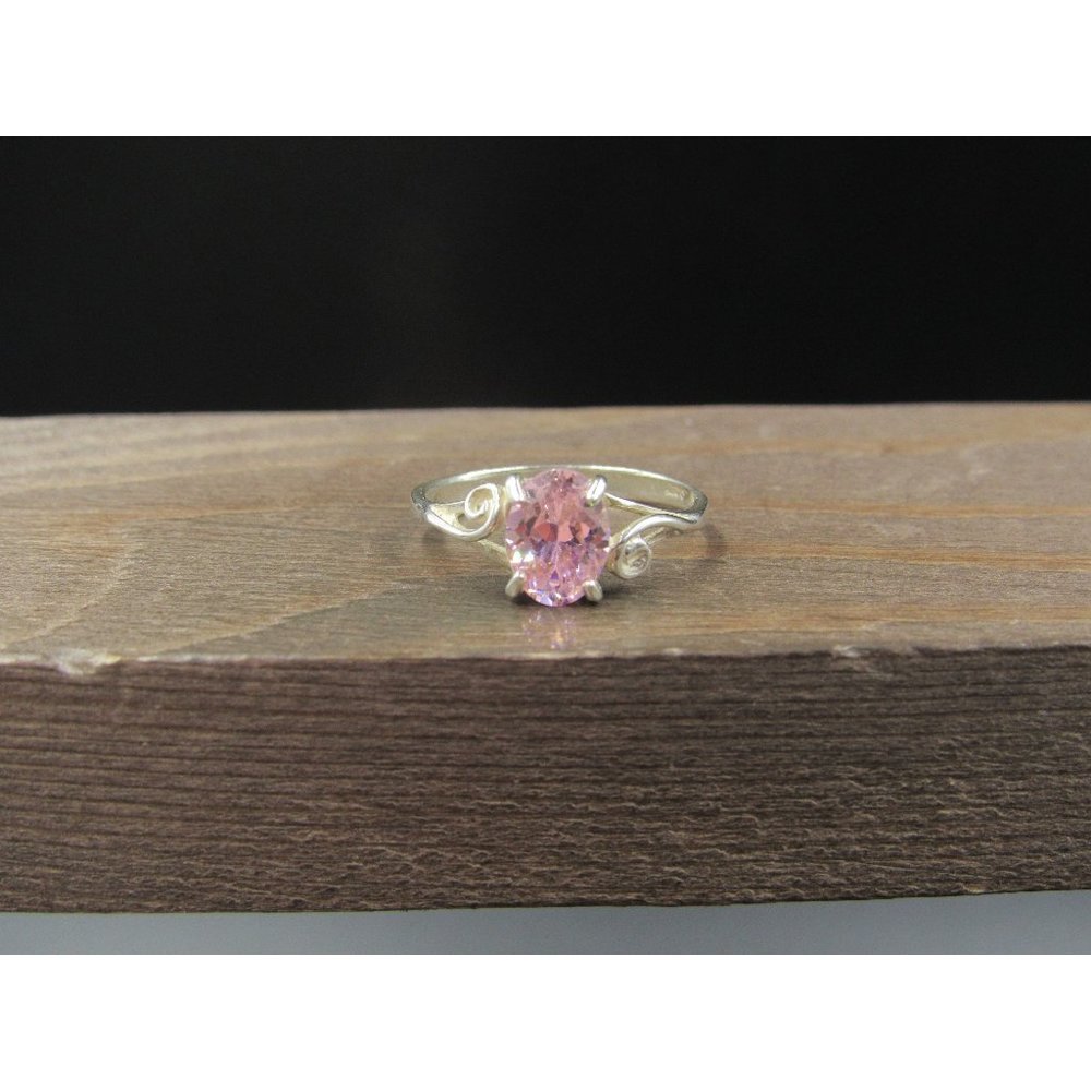 Size 6.5 Sterling Silver Bright Pink CZ With Swirl Accents Band Ring Vintage
